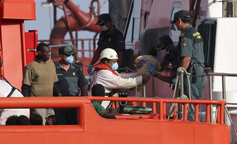 Autoridades espanholas resgataram 83 migrantes ao largo das Baleares