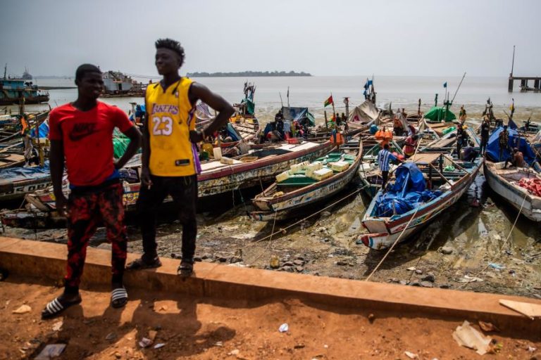Pescadores artesanais da Guiné Bissau alertam que atividade está em risco