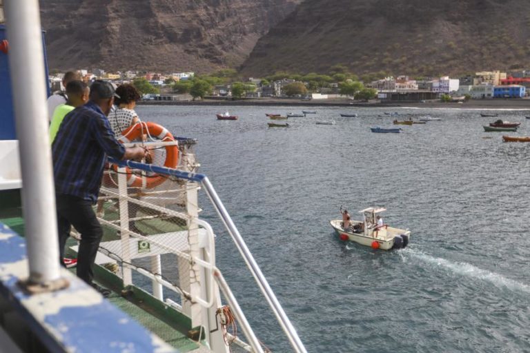 Oposição cabo-verdiana pede mais viagens interilhas para a Brava