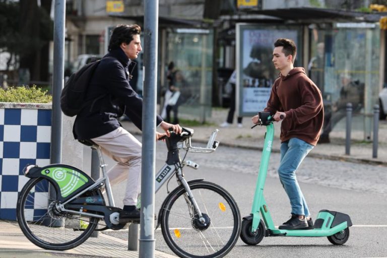Residentes em Lisboa com passe Navegante poderão utilizar gratuitamente trotinetes partilhadas