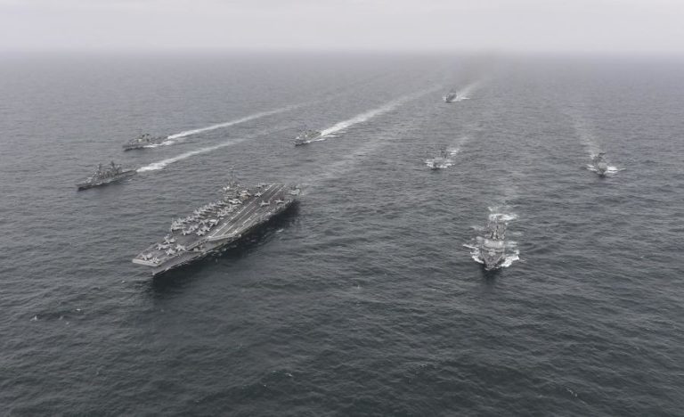 Porta-aviões norte-americano Nimitz ruma em direção ao Médio Oriente