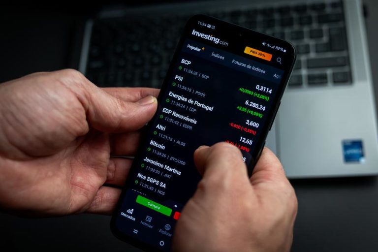 Bolsa de Lisboa abre a subir 0,02%