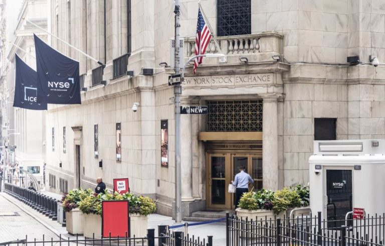 Bolsa em Wall Street negoceia mista no início da sessão