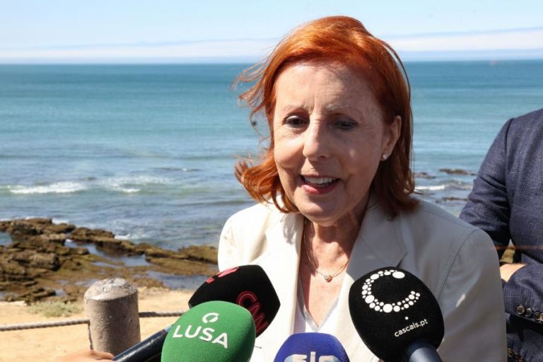 Ministra do Ambiente assume proteção do litoral como uma prioridade do Governo
