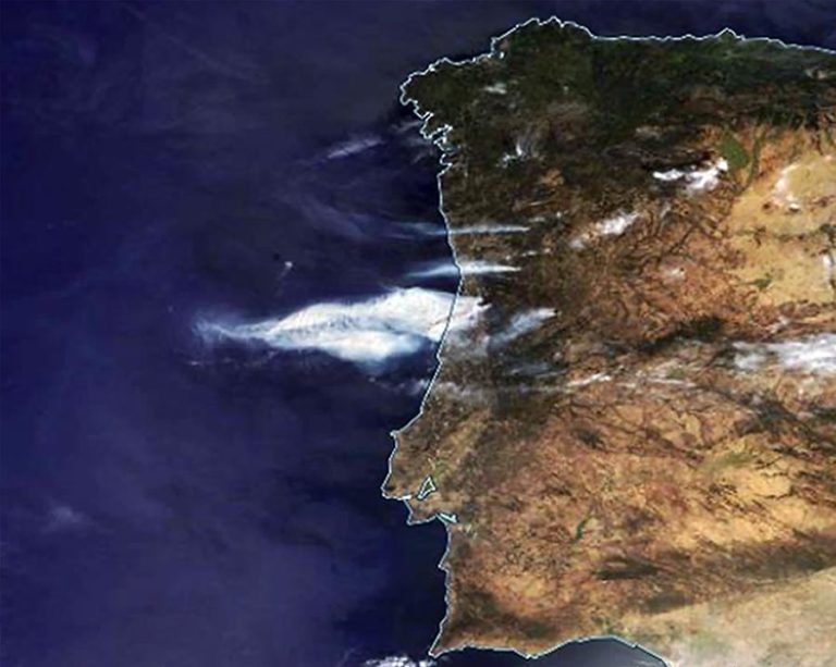 Força Aérea adquire satélite que pode prever catástrofes naturais e auxiliar busca e salvamento