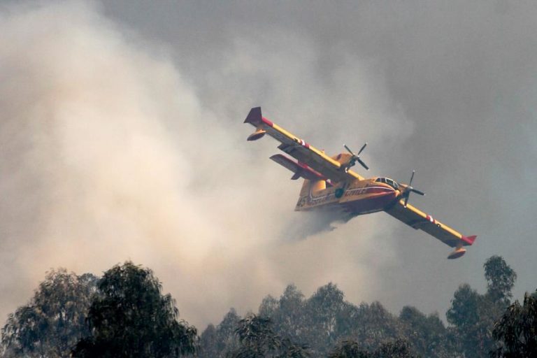 Disponíveis para combate a incêndios 67 meios aéreos, menos nove do que o previsto