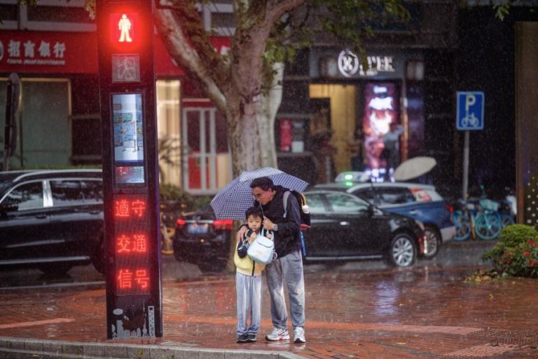 China eleva nível de alerta devido ao tufão Wutip, que deve atingir sul do país