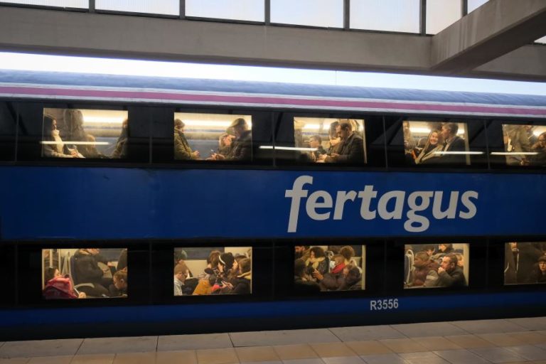 Normalizada circulação da Fertagus entre Setúbal e Lisboa após condicionamento esta manhã