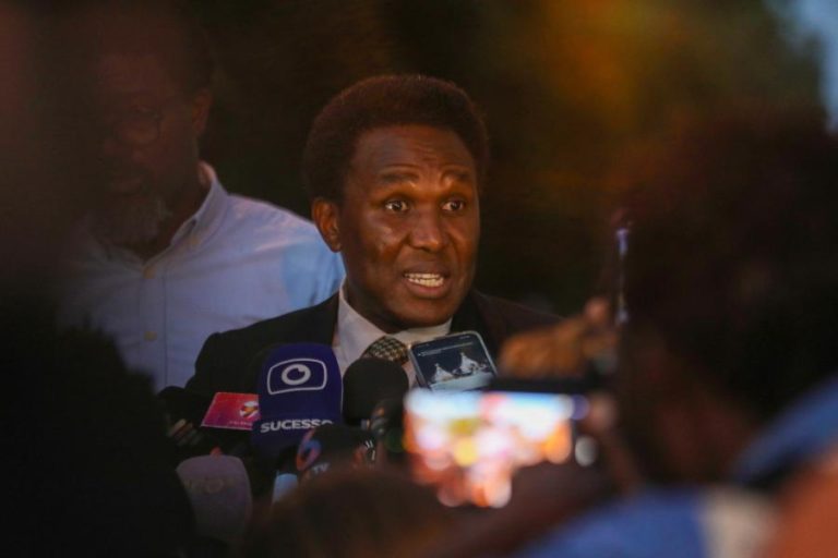 Governo moçambicano dá 30 dias a Mondlane para alterar sigla do partido que quer criar