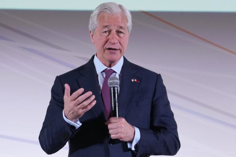 Presidente do JPMorgan considera que aumento da dívida dos EUA é grande problema