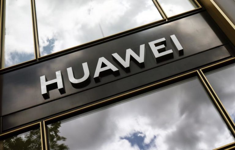 Taiwan adiciona empresas chinesas Huawei e Smic a uma lista negra de exportações
