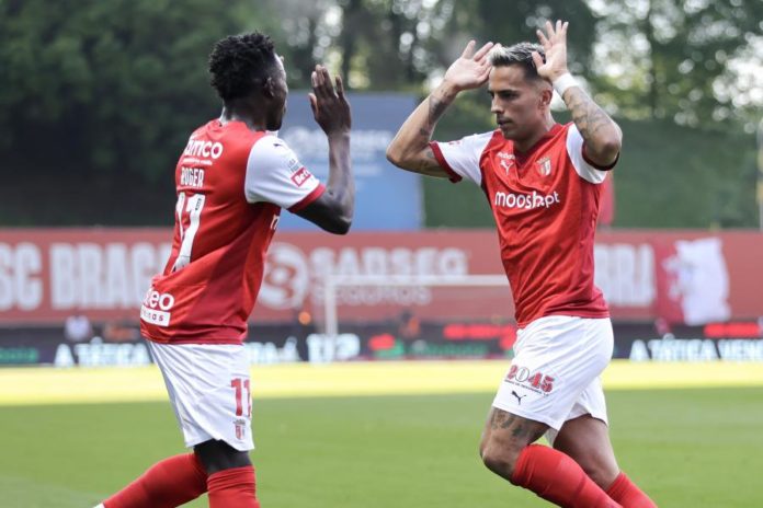 44983825.jpg