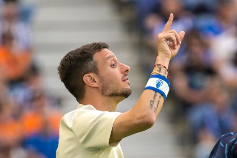 Anselmi promete FC Porto competitivo e um duelo intenso com Palmeiras no Mundial de clubes