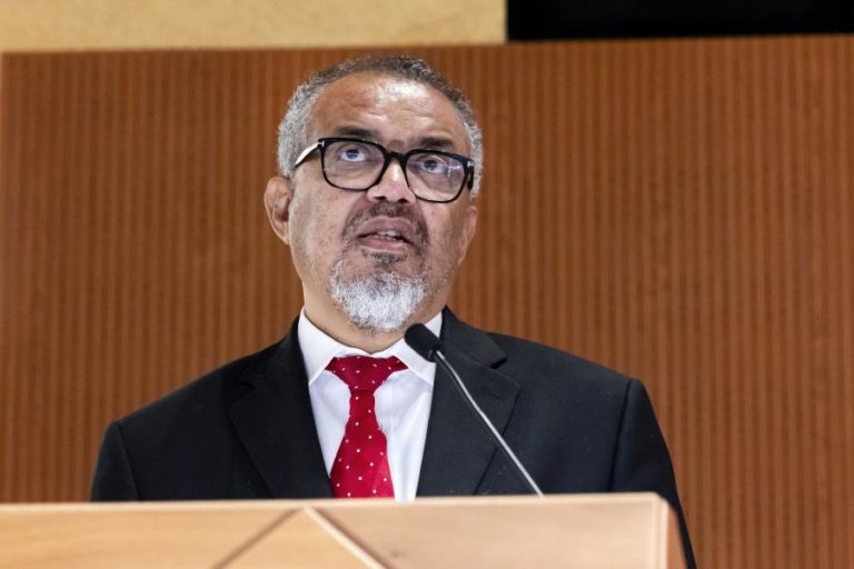 Secretário-geral da OMS diz que “a paz é o melhor remédio” para desenvolver África