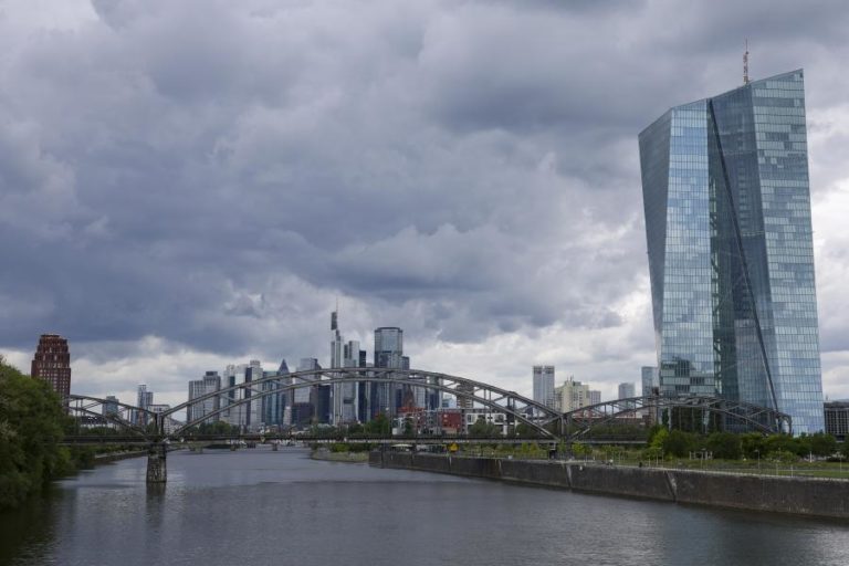 BCE mantém previsão de crescimento da zona euro em 2025 e desce para 2026