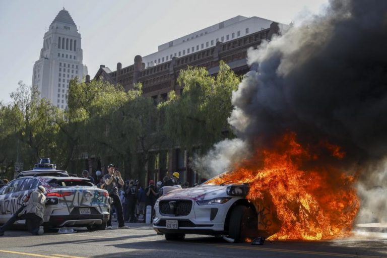 Polícia de São Francisco deteve 60 manifestantes contra rusgas a imigrantes