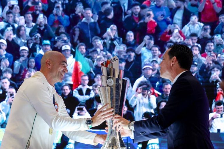 Pedro Proença quis “individualizar” Roberto Martínez pela vitória de Portugal