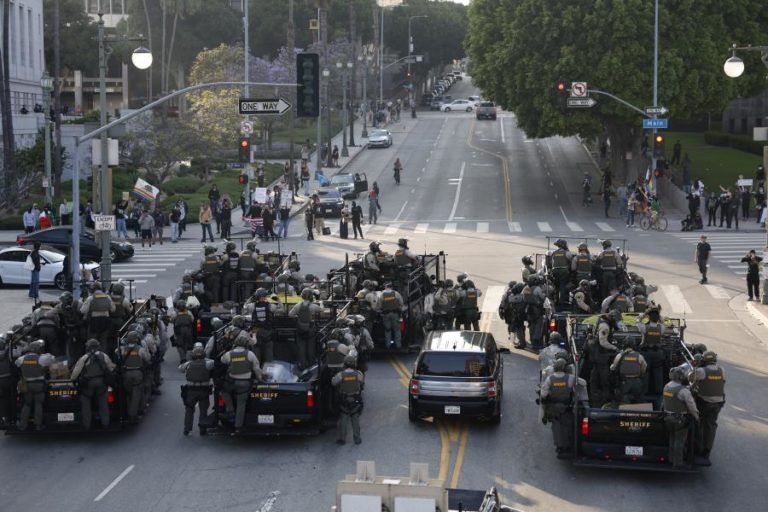 Democratas do Congresso apelam a Trump para que retire tropas da Califórnia