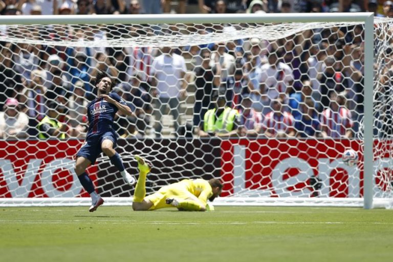 Campeão europeu PSG entra a vencer e a convencer no Mundial de clubes com toque luso