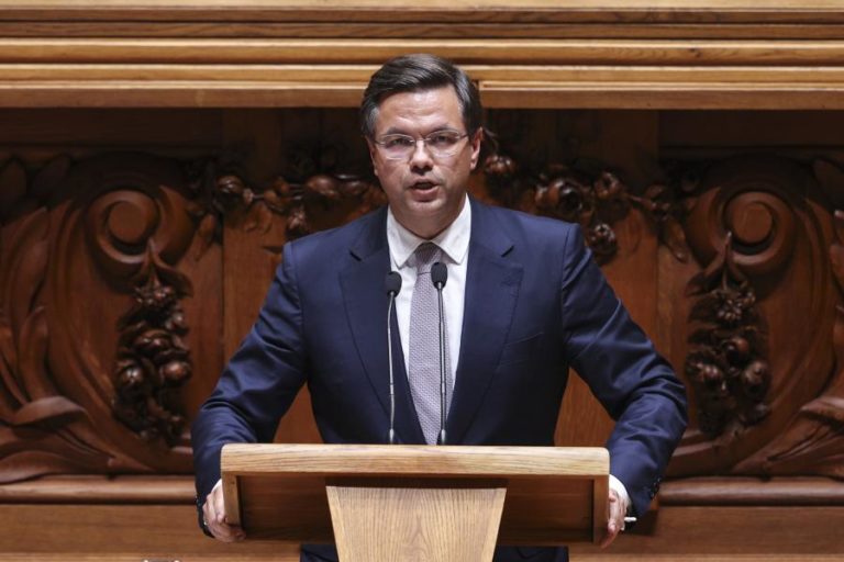 Ministro diz que reforma do Estado vai servir para “investir nas pessoas” sem reduzir funcionários