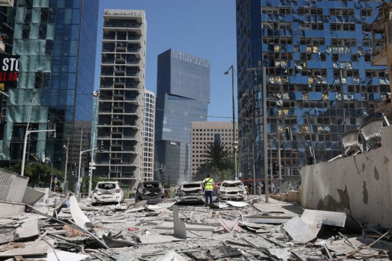 China adverte para “risco de descontrolo” no Médio Oriente e pede “atitude responsável” aos EUA