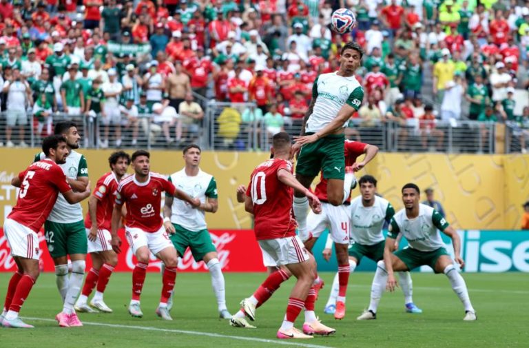 Palmeiras de Abel Ferreira domina e bate Al Ahly no Mundial de Clubes