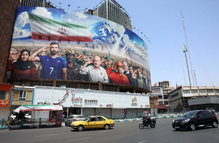 Guineenses no Irão pedem apoio para sair do país devido à guerra