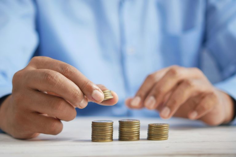Desigualdades salariais persistem na função pública canadiana