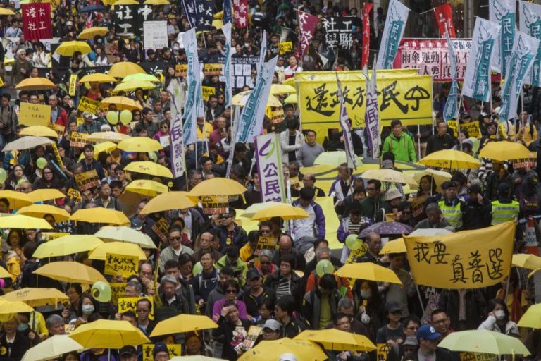 Hong Kong vai restringir direitos de detidos em nome da segurança nacional