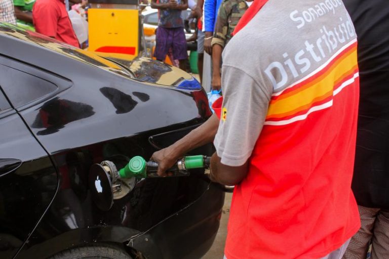 Aumento do combustível e carência alimentar agravam desigualdades sociais em Angola