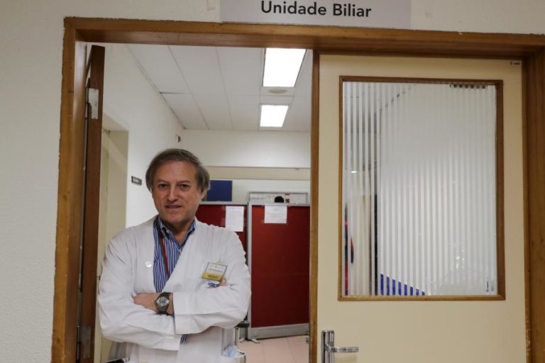 Diretor clínico do Santa Maria diz que vai continuar em funções