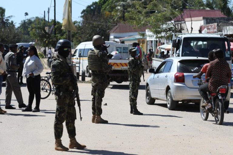 Governo de Cabo Delgado tenta travar ação terrorista nas estradas moçambicanas