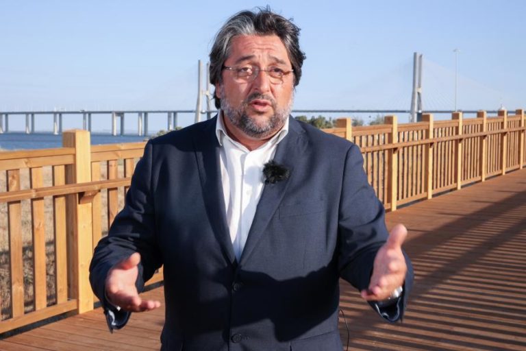 Autarca de Loures diz que Talude Militar é “caso particular” e pessoas estão lá “porque querem”
