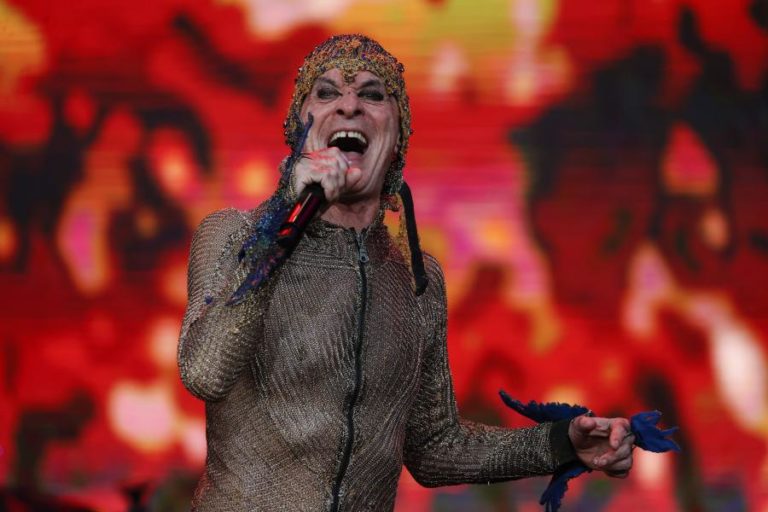Ney Matogrosso e Camila Sosa Villada em destaque no festival de cinema Queer Lisboa