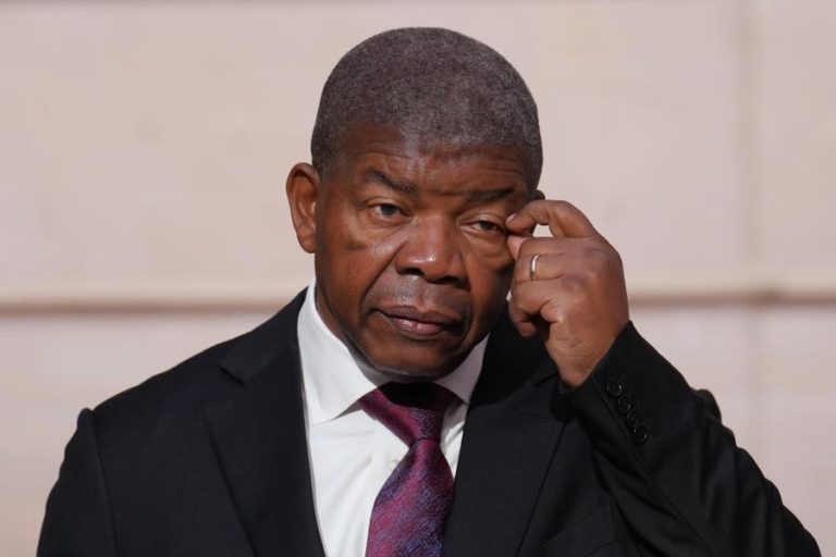 João Lourenço chega hoje a Lisboa para visita oficial a Portugal