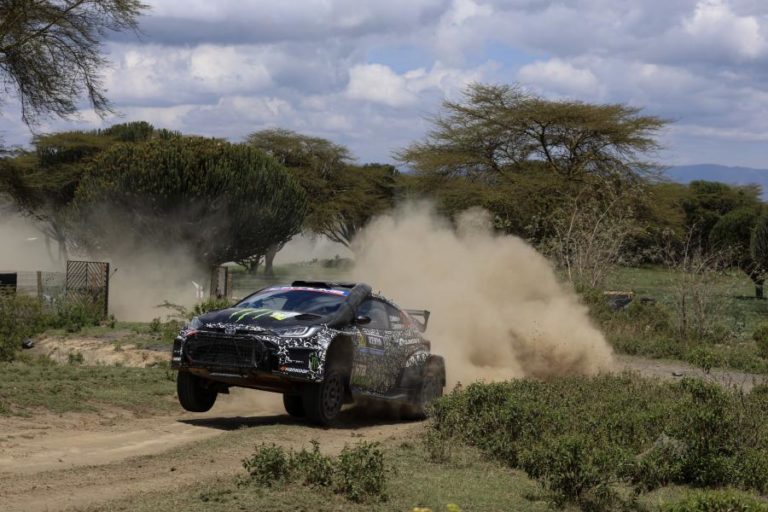 Oliver Solberg surpreende e lidera na Estónia após primeiro dia