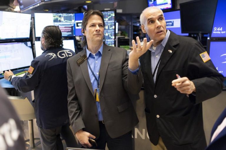 Wall Street abre mista enquanto investidores avaliam tarifas de Trump