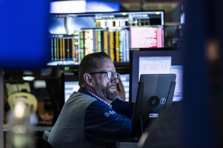 Bolsa da Nova Iorque abre mista após acordo para tarifas entre EUA e UE