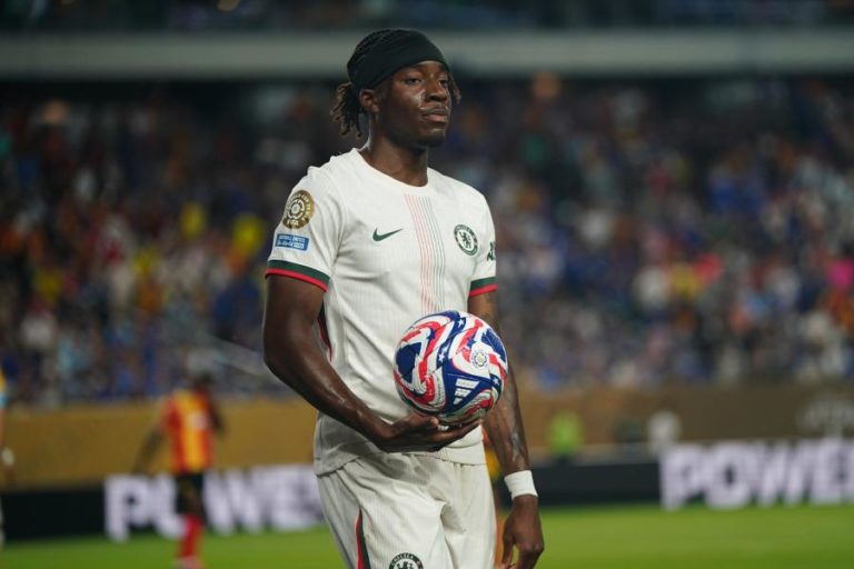 Arsenal contrata extremo inglês Noni Madueke ao Chelsea