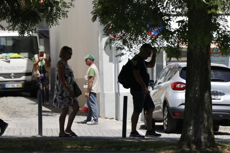 Distritos de Bragança e Vila Real sob aviso amarelo devido ao calor
