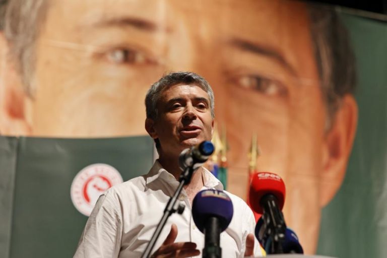 Secretário-geral do PS exige respostas do primeiro-ministro sobre urgências hospitalares