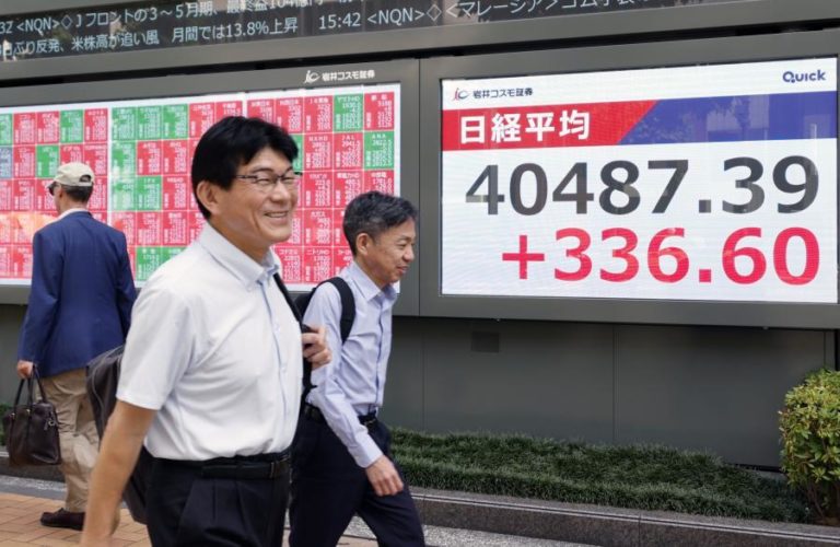 Bolsa de Tóquio encerra no verde com Nikkei a ganhar 0,06%
