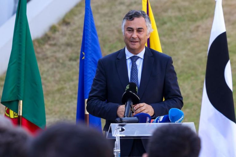Governo disponível para acolher propostas dos partidos na revisão do ensino superior
