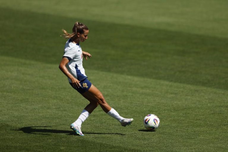 Tatiana Pinto pede a “melhor de versão” para atingir ‘quartos’ do Europeu feminino