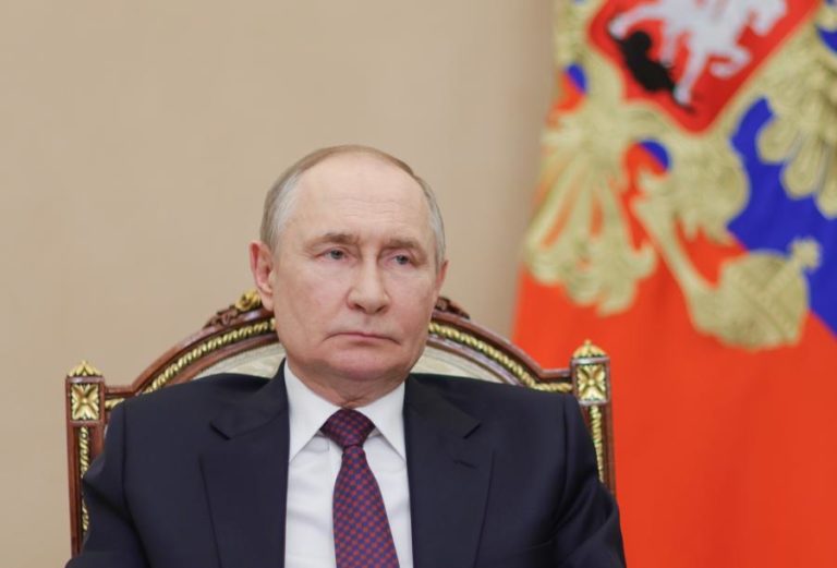Putin disse a Trump que a Rússia “não renunciará aos seus objetivos”