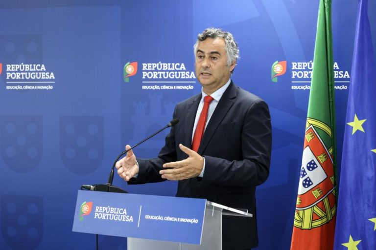 Governo disponibiliza 6ME para obras urgentes em 28 escolas
