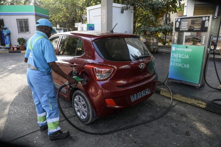 Angolanos consideram aumento do combustível “um assalto”