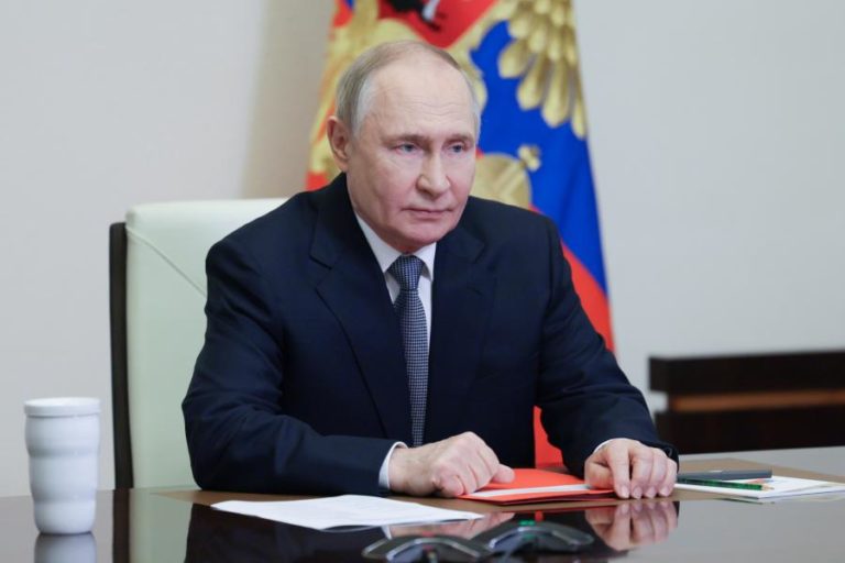 Putin diz aos países BRICS que modelo de globalização liberal “tornou-se obsoleto”
