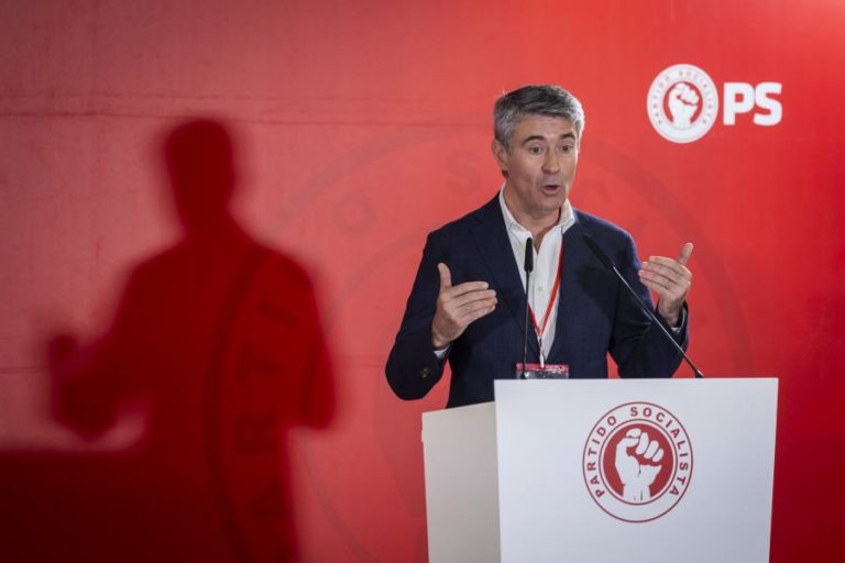 Carneiro acusa Governo de manobras e de desviar atenção das prioridades do país