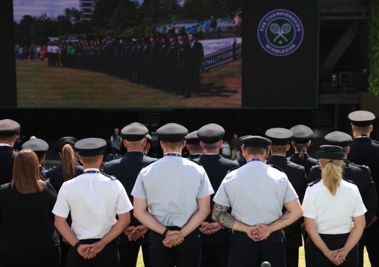 Wimbledon cumpre minuto de silêncio em memória das vítimas dos atentados de Londres